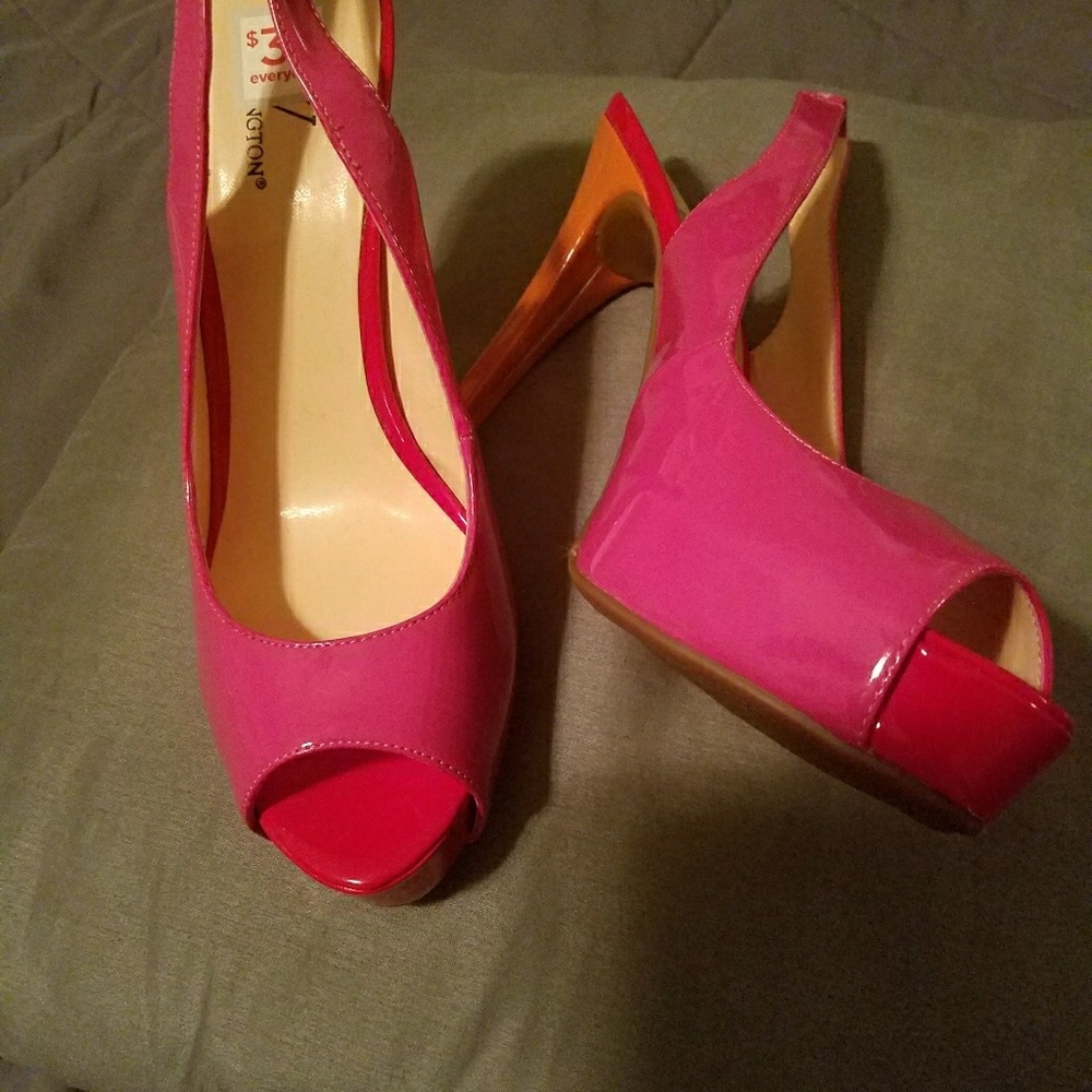 Sandle pink w red and orange multicolored