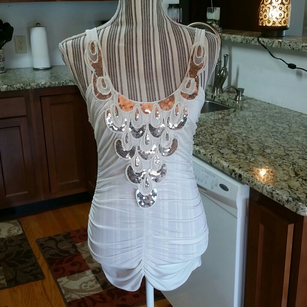 NWOT  white & silver shirt