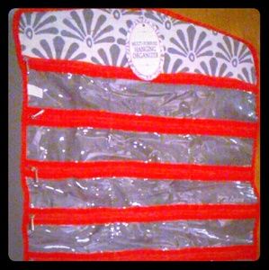 Multi-purpose hanging organizer