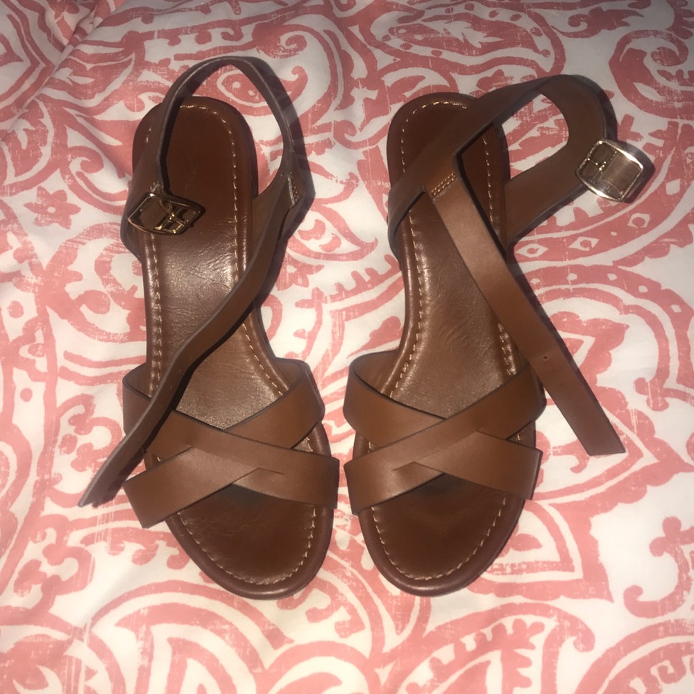 Brown wedges
