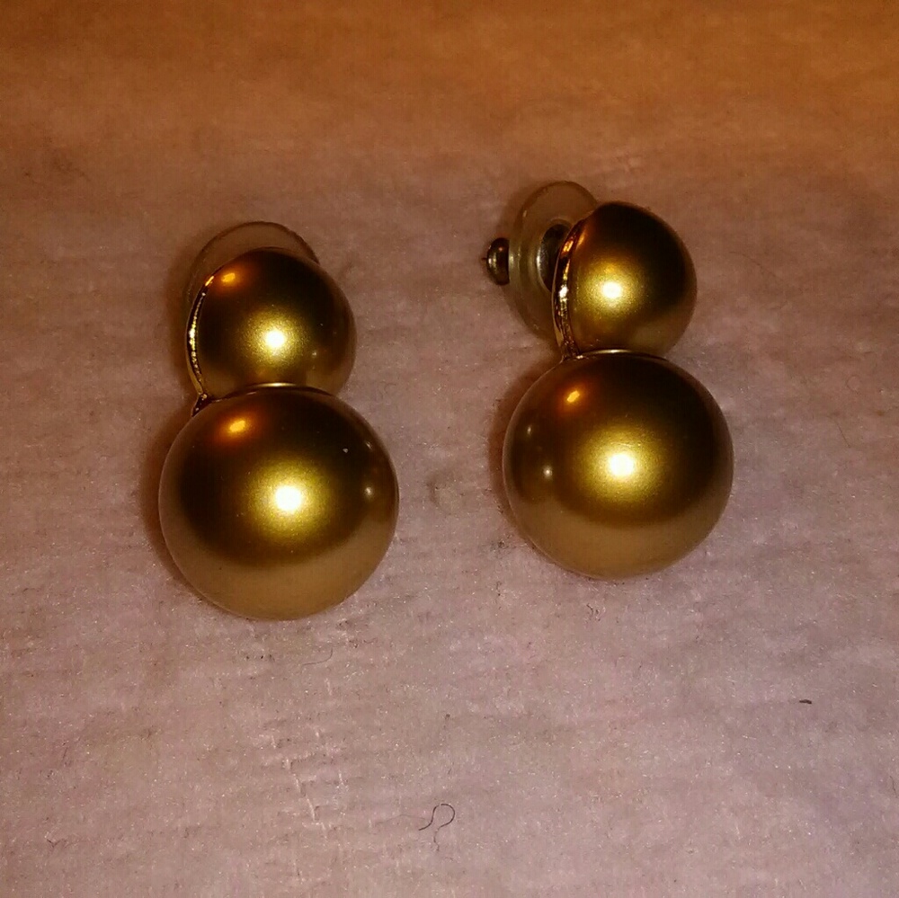 Carolee Drop ball earring