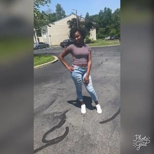 Meet your Posher, Danielle