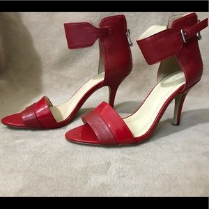 TAHARI ankle strap red heels