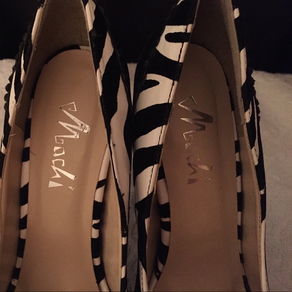 Zebra print platform pumps - Picture 6 of 6