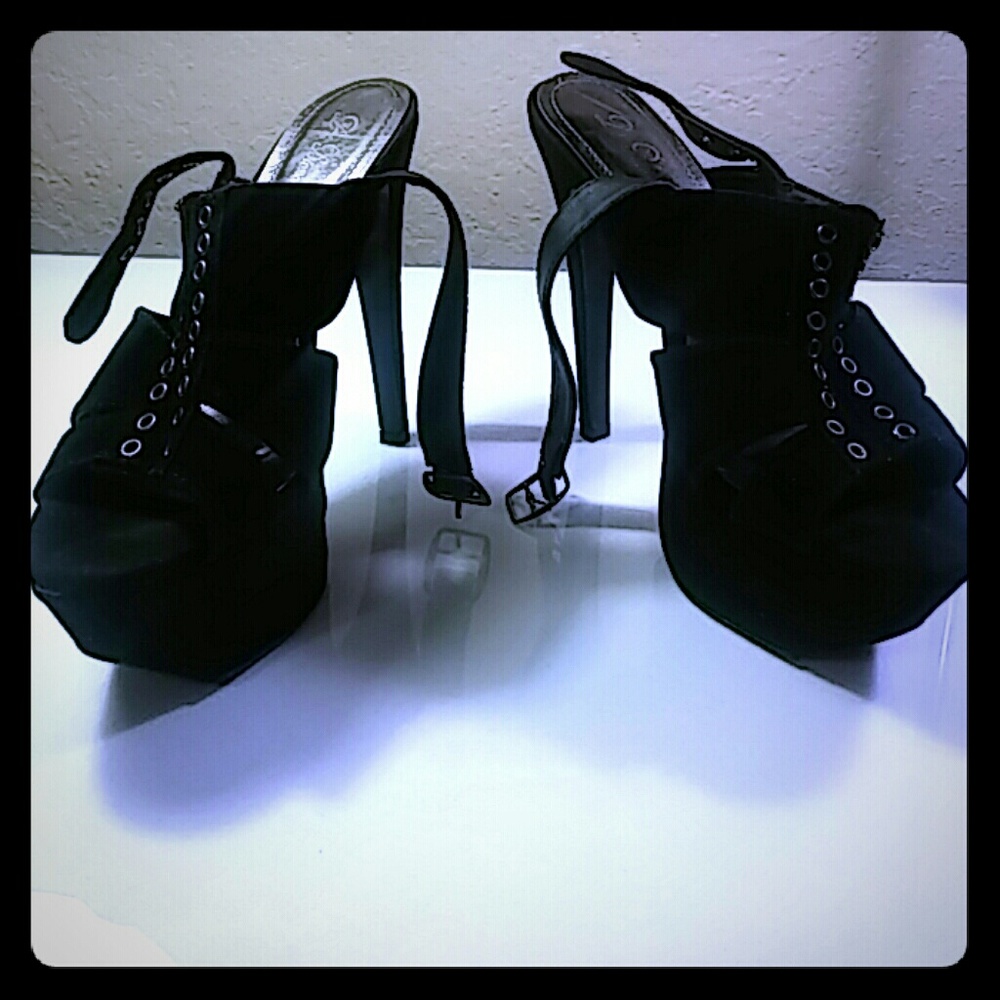 Shoes item#00126