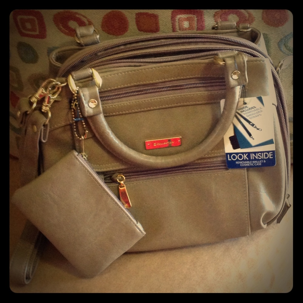 Multi compartment purse