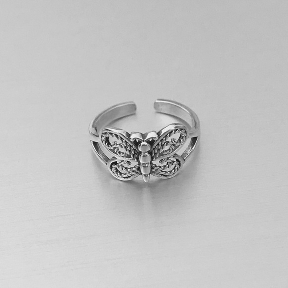 Sterling Silver Filigree Butterfly Toe Ring, Silver Rings, Bug ring, Butterflies - Picture 4 of 8