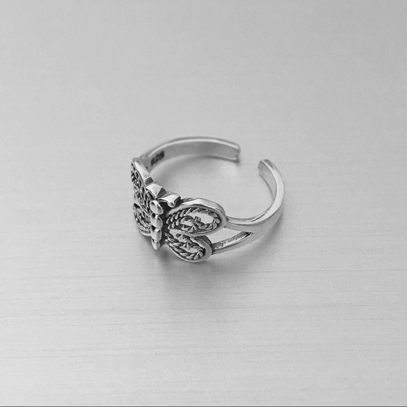 Sterling Silver Filigree Butterfly Toe Ring, Silver Rings, Bug ring, Butterflies - Picture 5 of 8