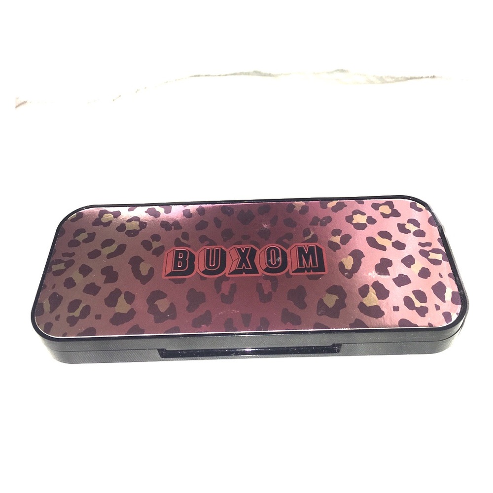 BUXOM "Dollys wild side" eyeshadow palette