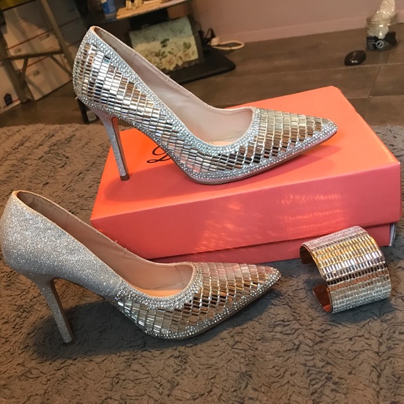 Bridal Silver Bling Cinderella Heels BRANDNEW - Picture 8 of 8