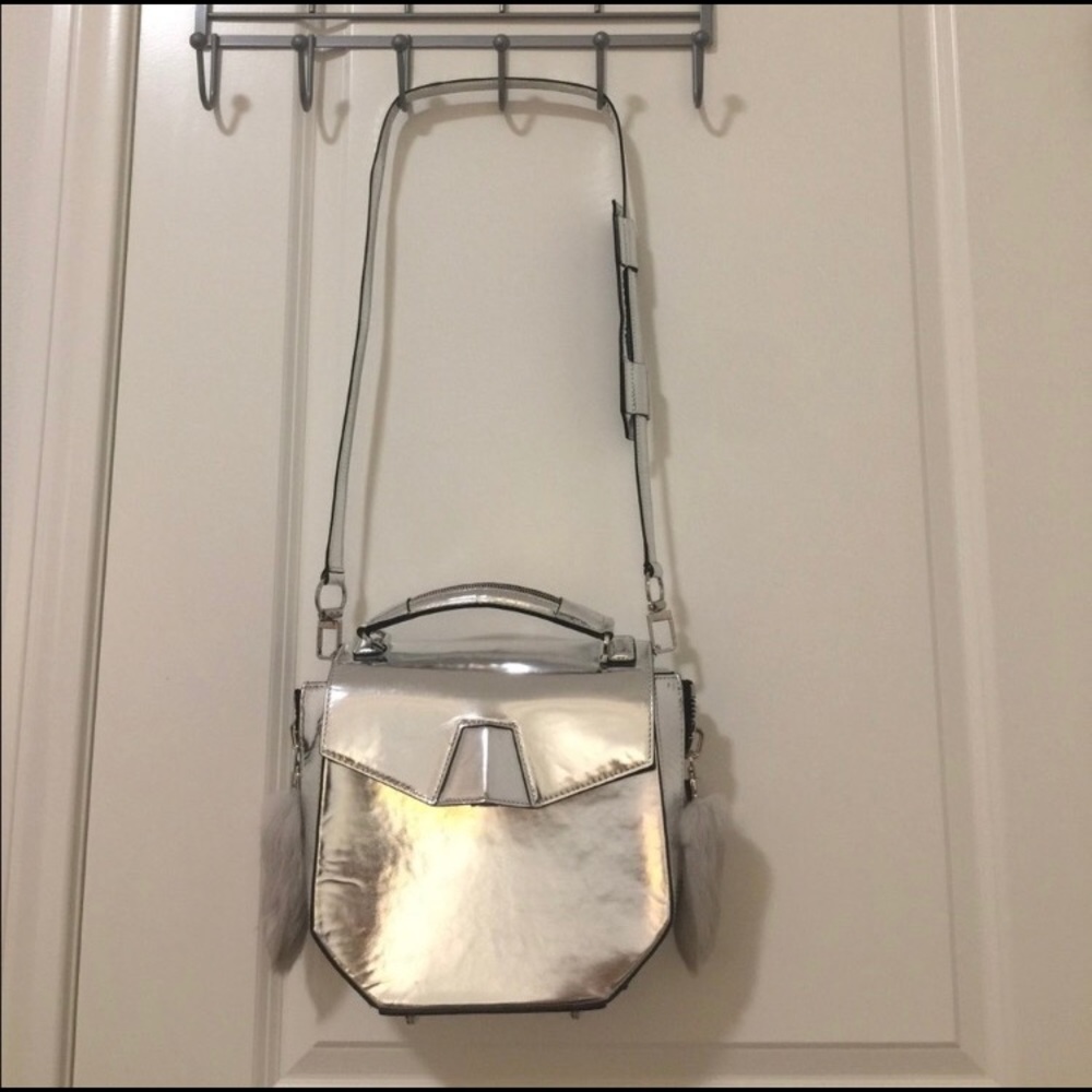 SOLD 🚫 Alexander Wang Devere Bag in Silver - Picture 5 of 8