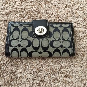 Coach wallet