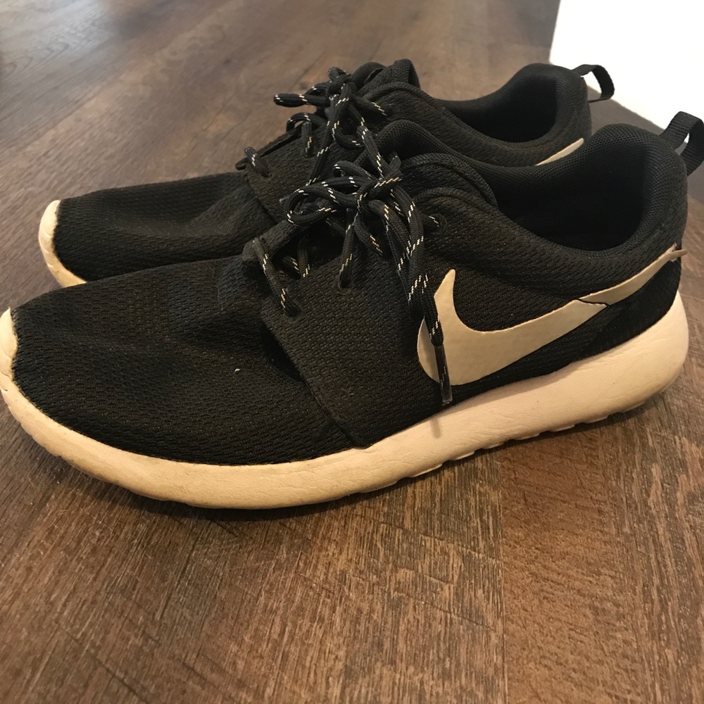 women's nike free's size 9