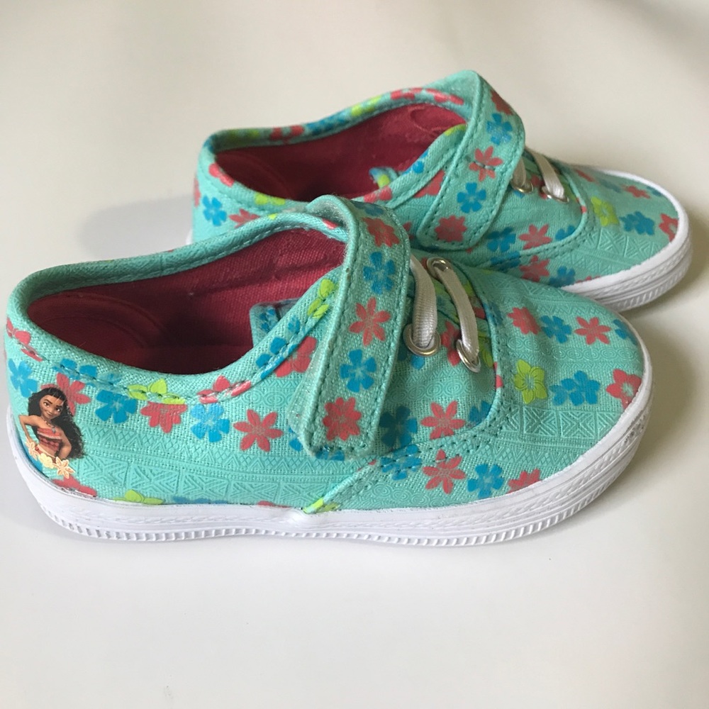 Velcro Moana Sneakers