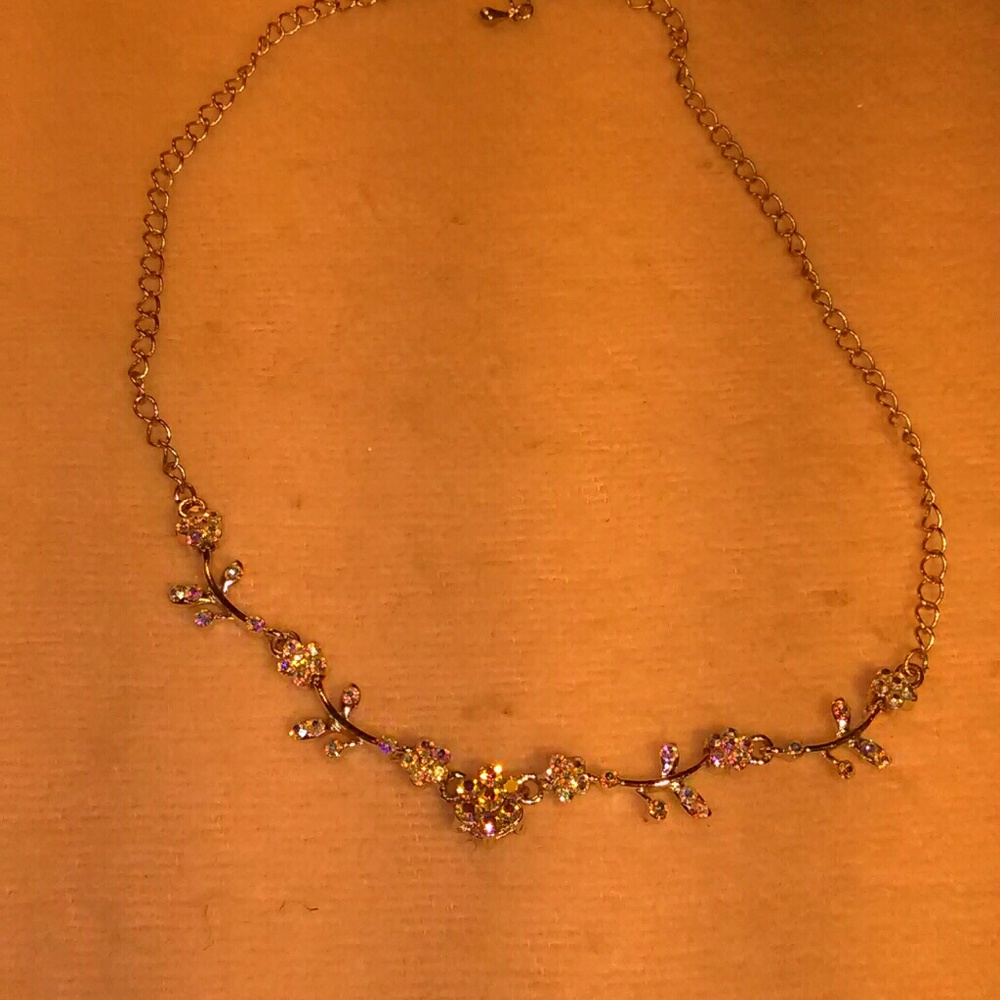 Rhinestone floral necklace