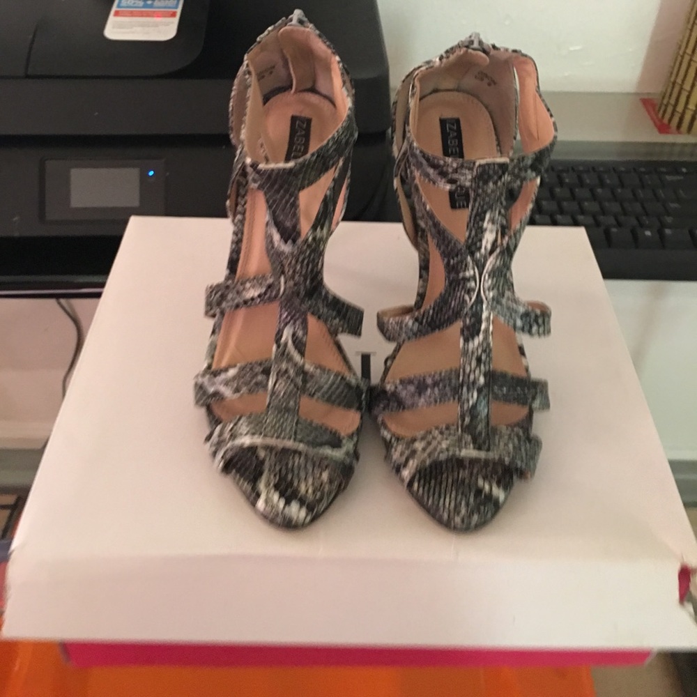 Heel sandal