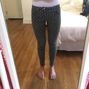Patterned Skinny Pants