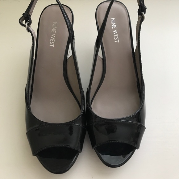 Gorgeous Black Heels! - Picture 4 of 5