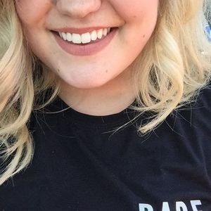 Meet your Posher, Desirae liberacki