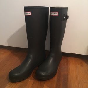 Black Matte Hunter Rain Boots