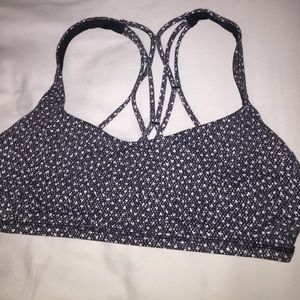 Lululemon free to be zen sports bra