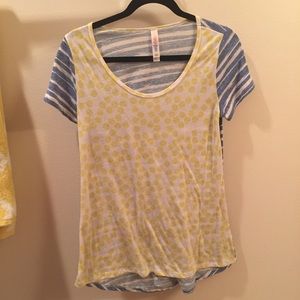 LuLaRoe Classic tee in XXS