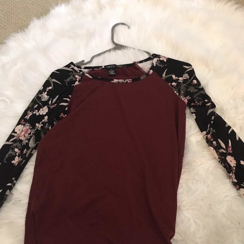 Rue21 long sleeve tee