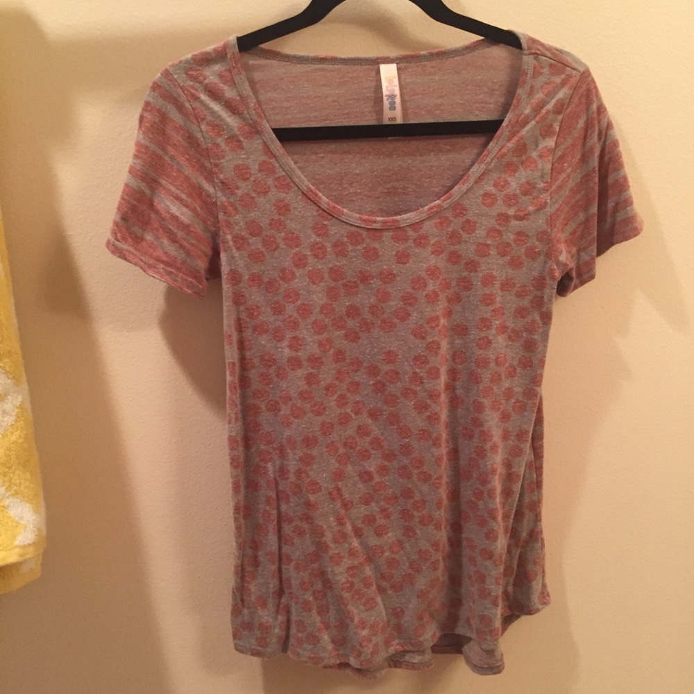 LuLaRoe Classic tee in XXS