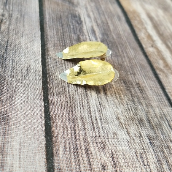 Earrings - Picture 2 of 7