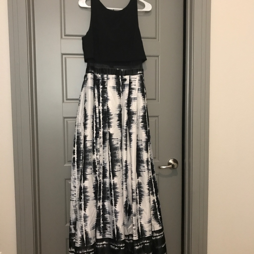 Great condition worn once