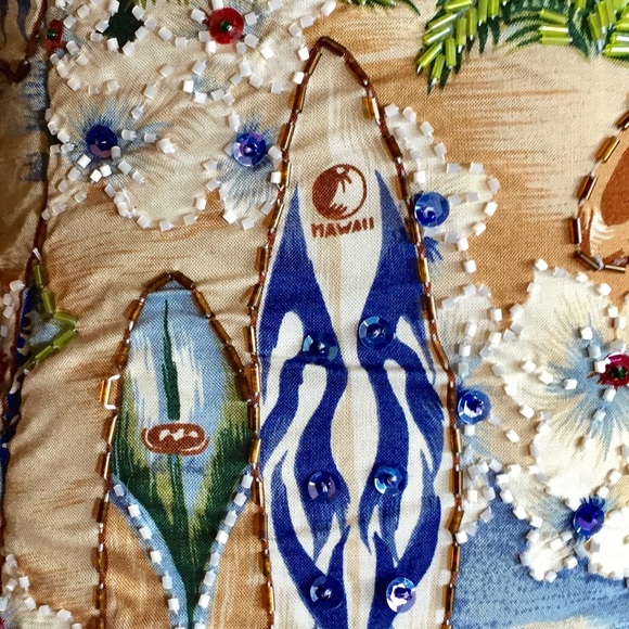 Baik Baik Honolulu brand beaded purse. - Picture 2 of 8