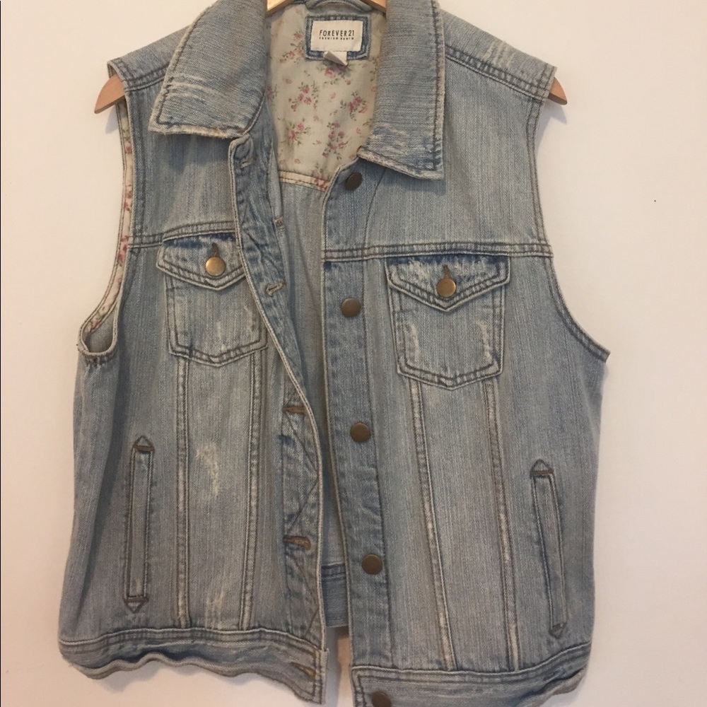 Jean Vest