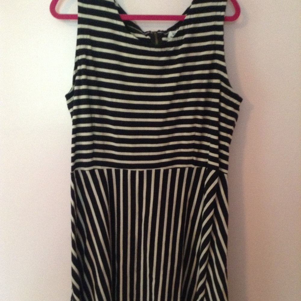 Old navy, XXL black and white stripe dress