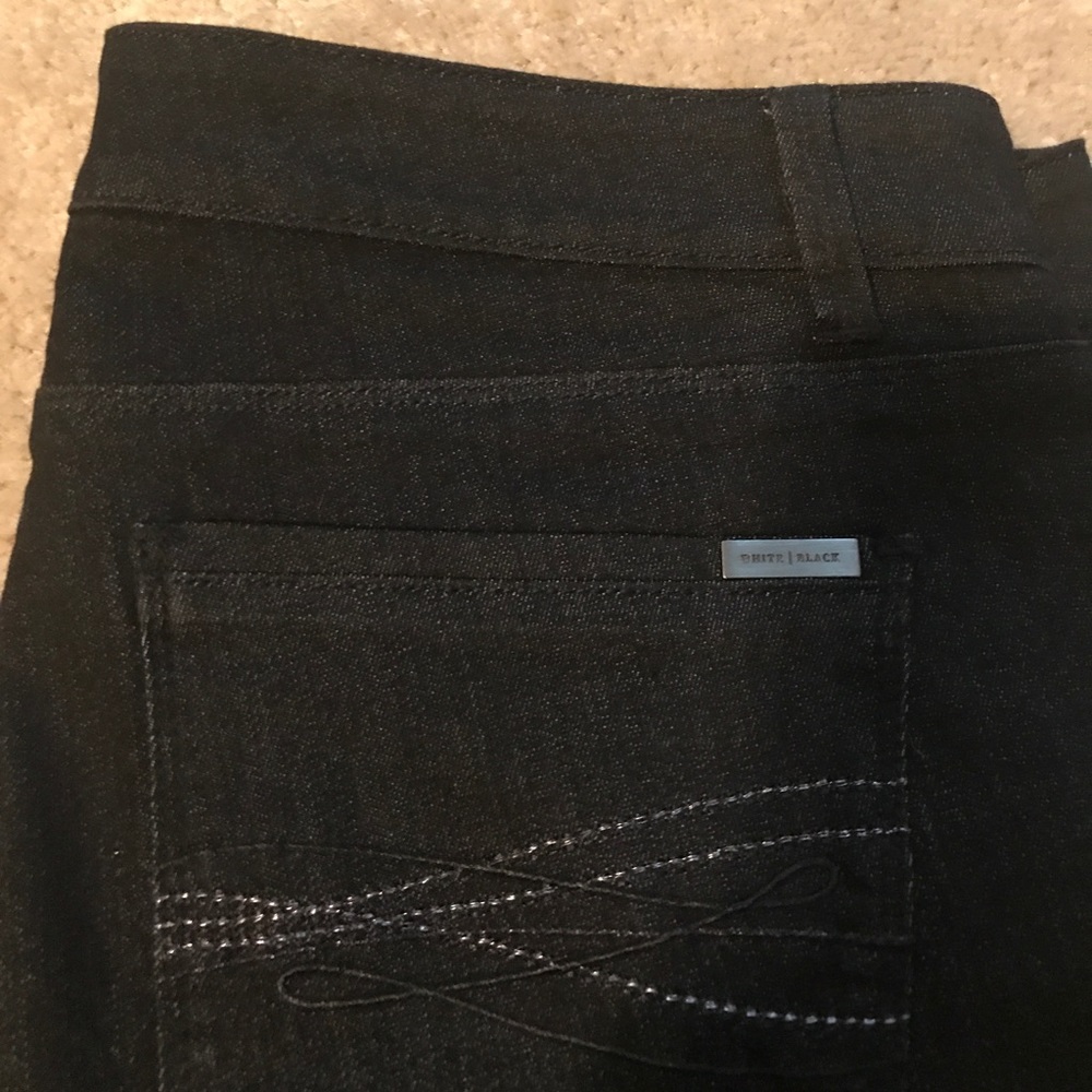 Black NWOT crop jeans.