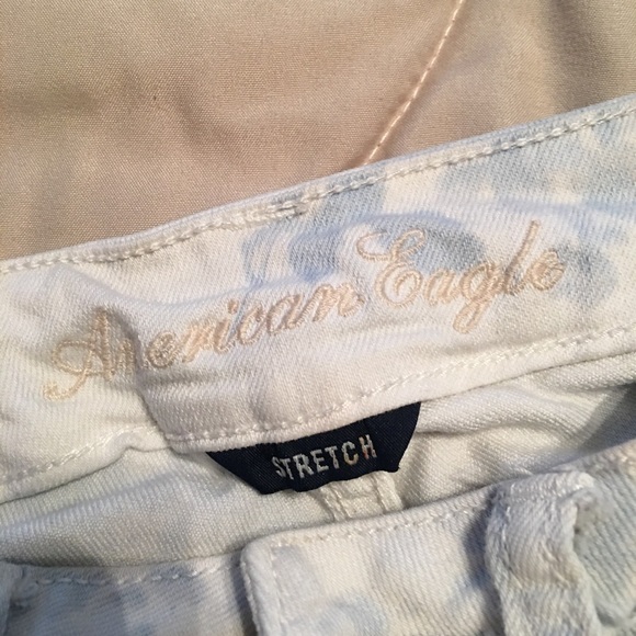 Shorts - Picture 2 of 3