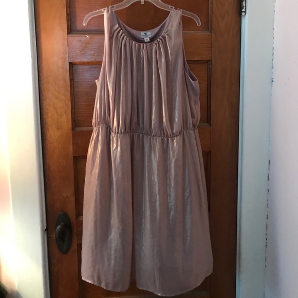 Worthington Dresses & Skirts - Gold metallic sleeveless dress 20W