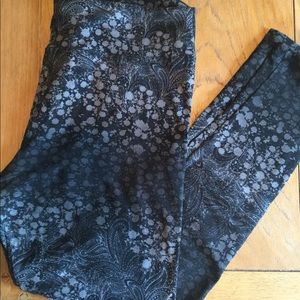 TC black & grey lace overlay leggings