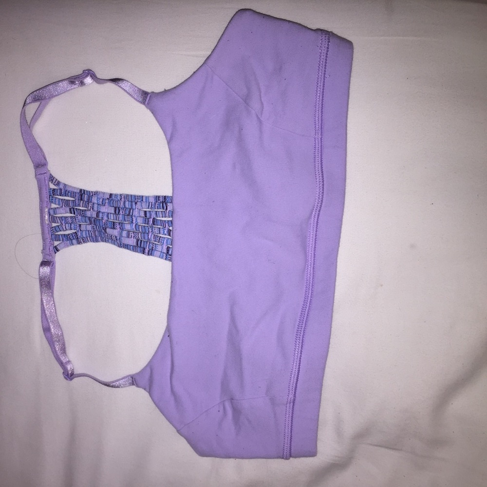 Lululemon sports bra