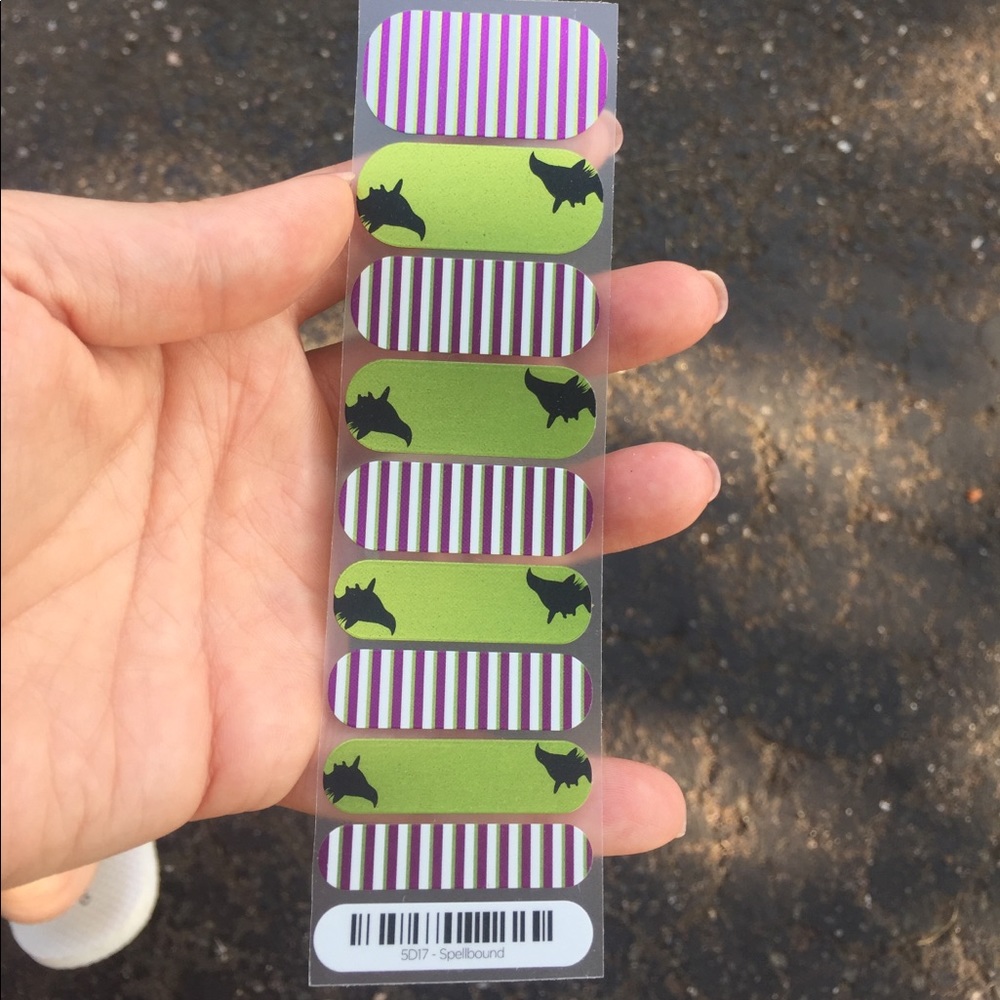 Jamberry nail wraps: Spellbound