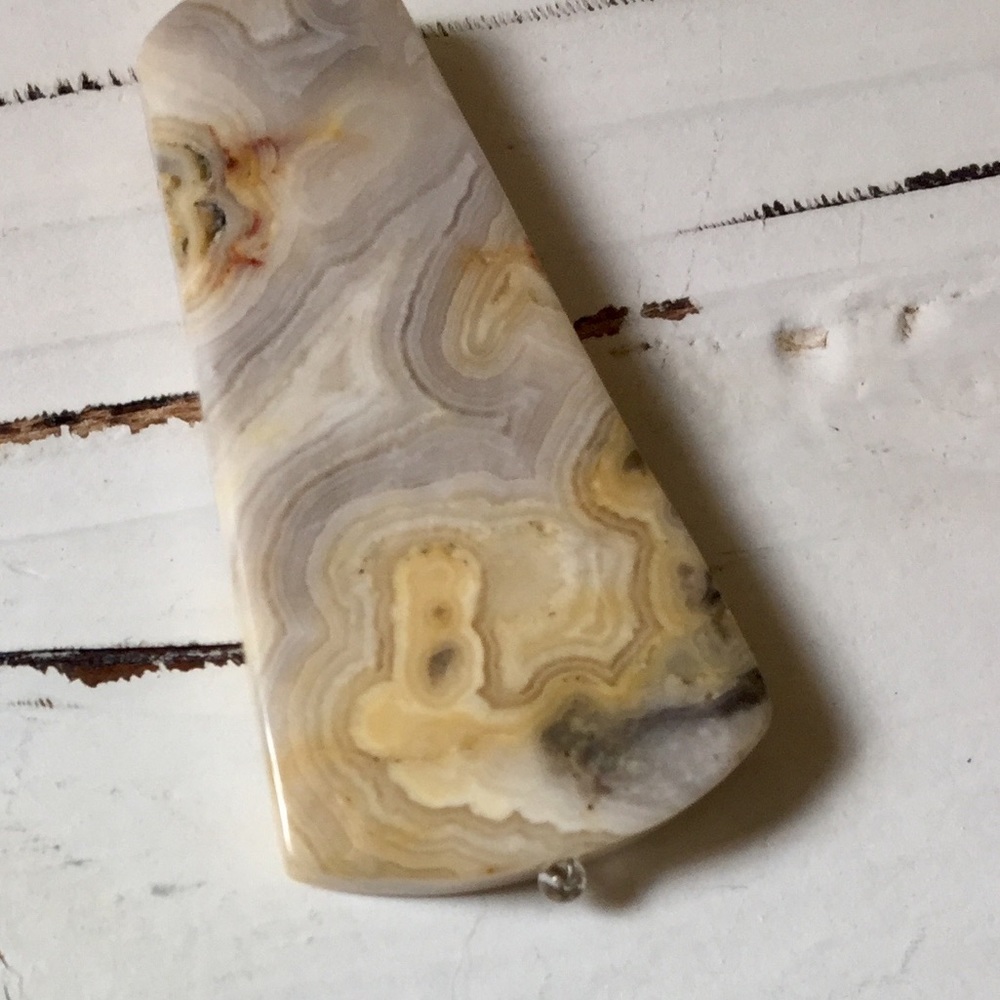 Natural bead and stone statement piece - Picture 5 of 6