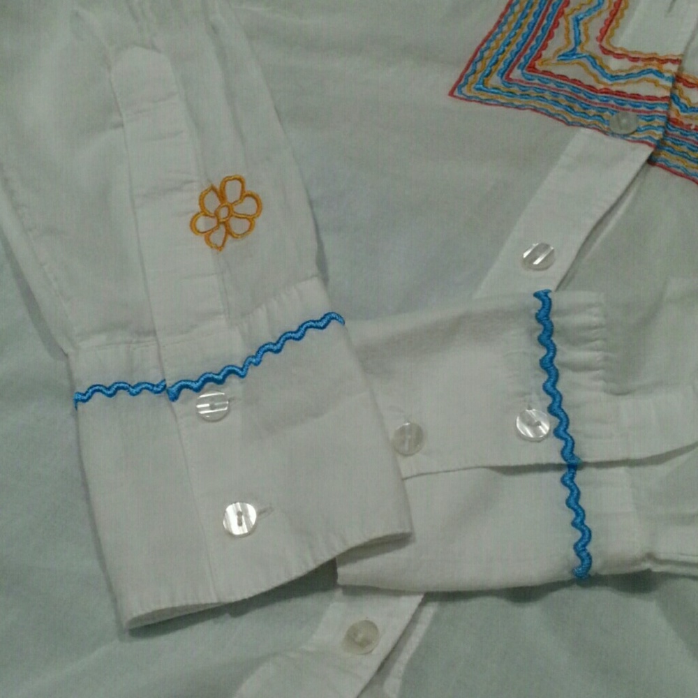 Blouse - Picture 4 of 4