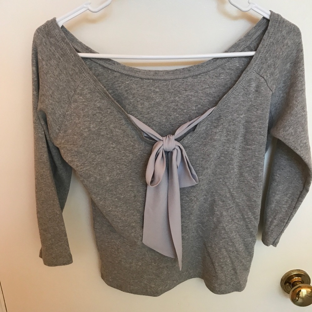 Gray top with bow on the back
