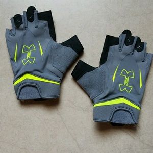 Under Armour gloves