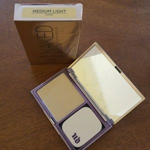 Naked Skin Med-light Warm Powder Foundation