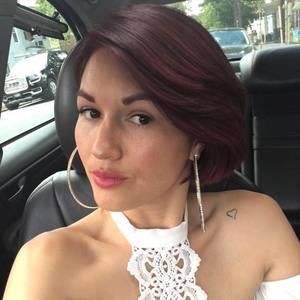 Meet your Posher, Noemi