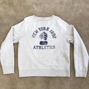 A&F crew neck sweatshirt