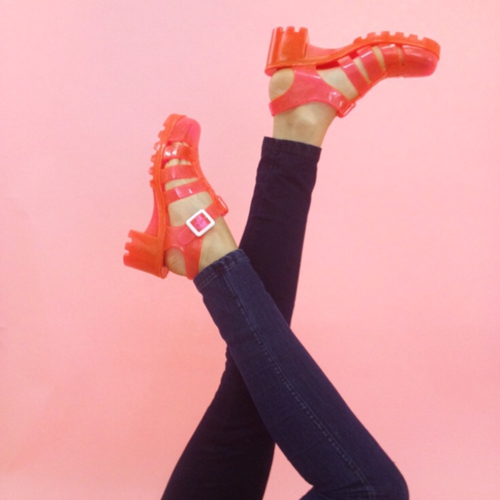 Coral/orange ish glitter jellies