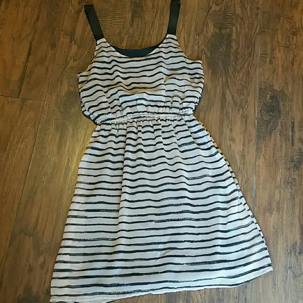 Xhilaration Dress