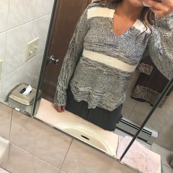 Roxy sweater - Picture 4 of 4