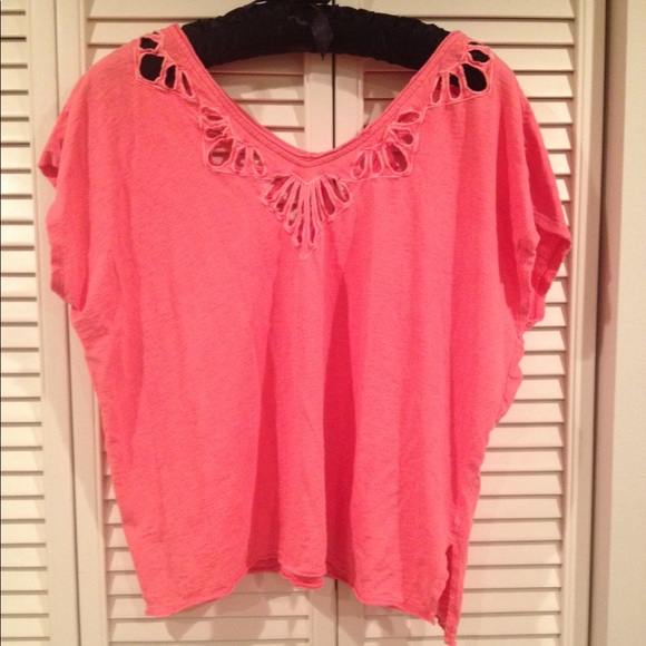 Free People Tops - Free People cut out tee